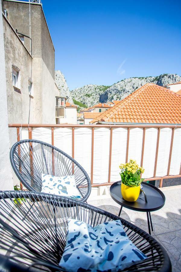Mima'S Rooms Omiš Extérieur photo